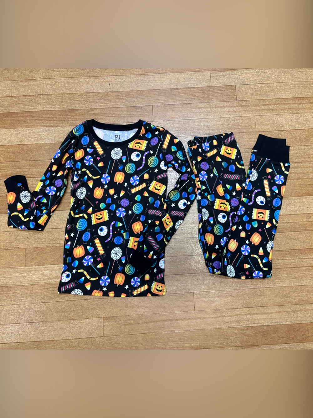 The Children's Place Black Halloween Candy & Pumpkin Pajama Set